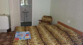 Гостевой дом Daniel Черноморское Двухместный номер с 1 кроватью или 2 отдельными кроватями и собственной ванной комнатой-3